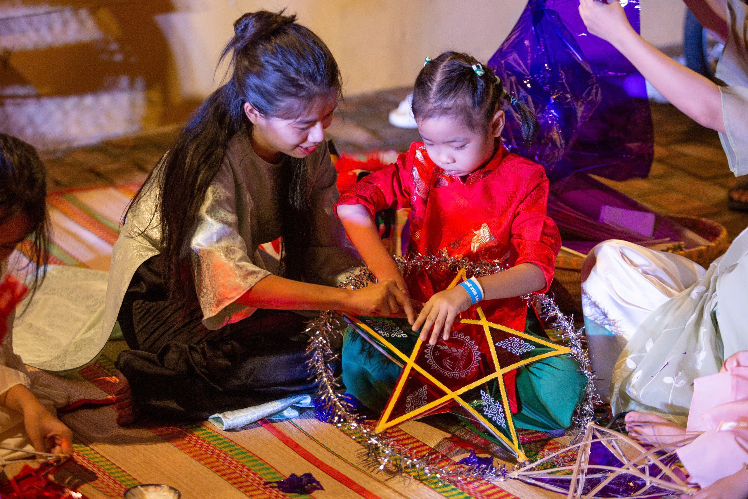 Workshop làm lồng đèn