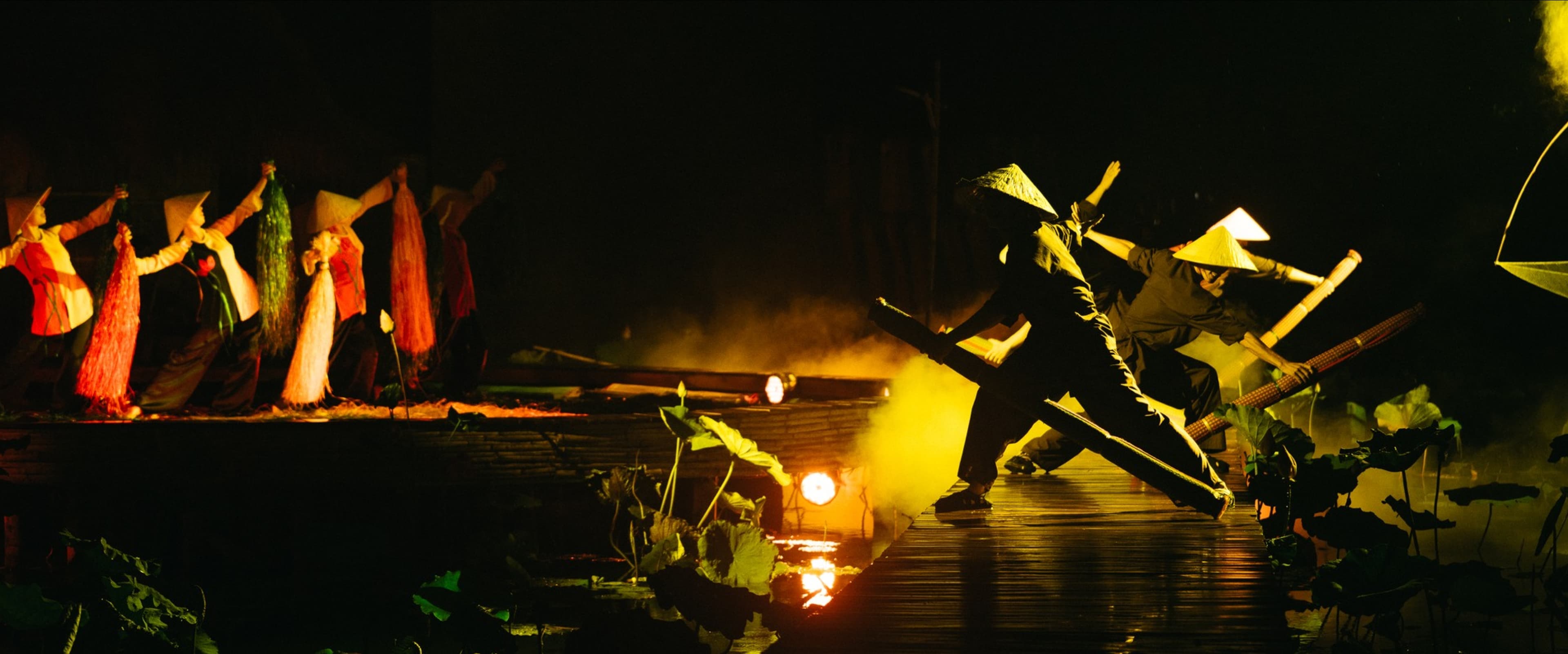 show diễn ánh sáng 2