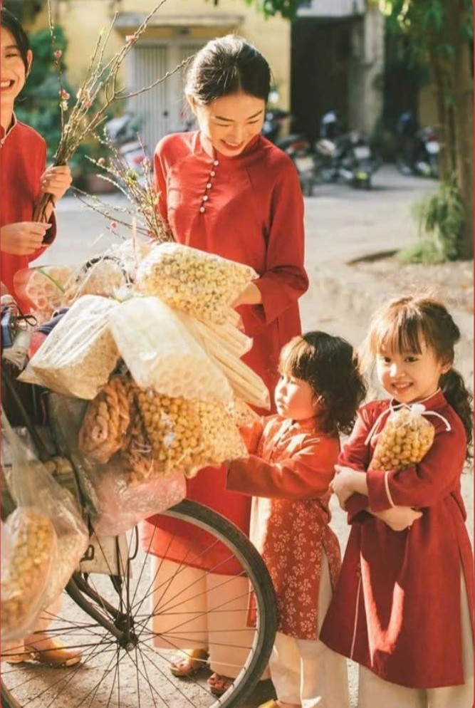 Traditional Tet Market