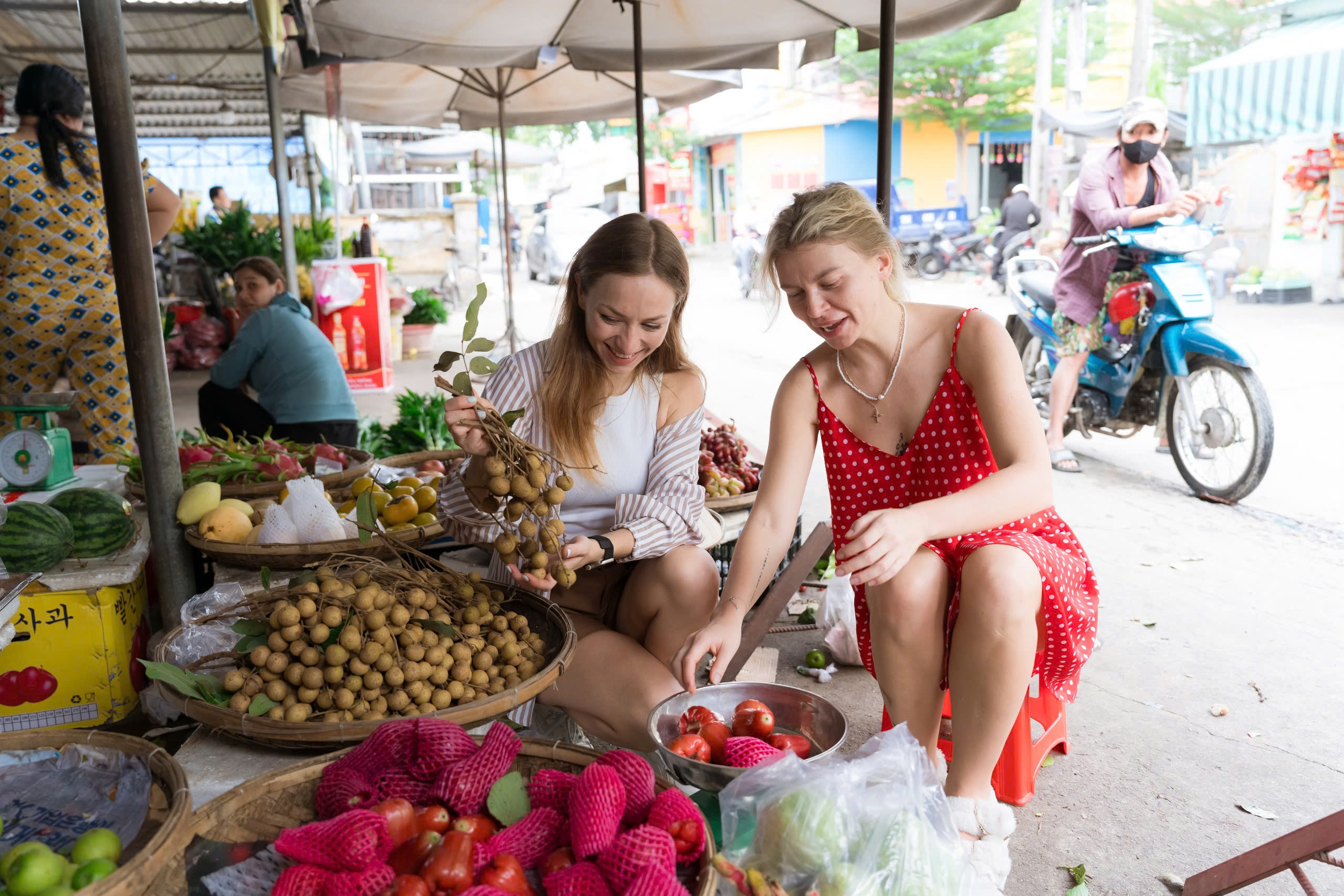 Shopping at the local market and practicing basic Vietnamese